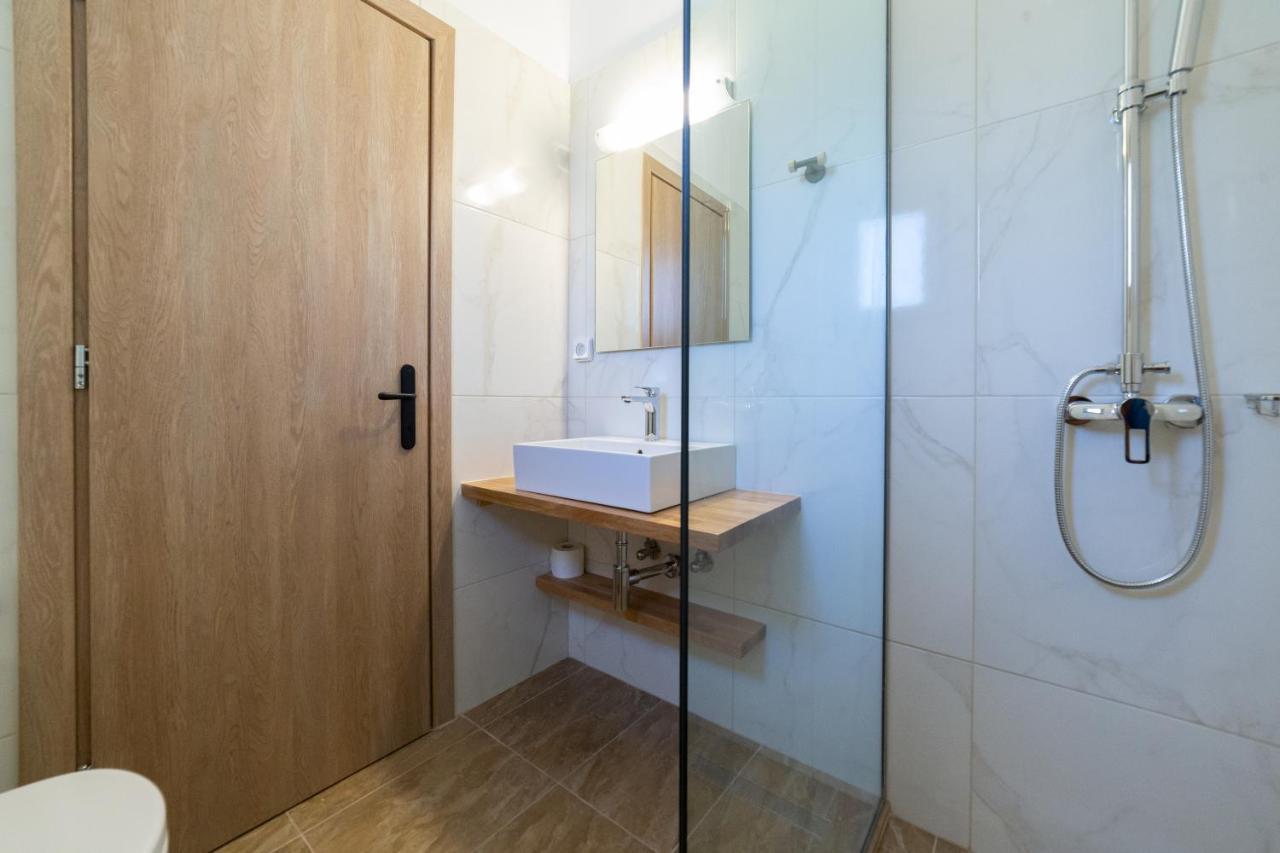 Vóvikes Sky View Suites Kefalonia מראה חיצוני תמונה