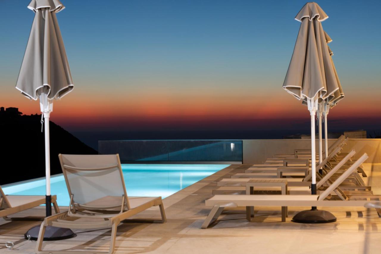Vóvikes Sky View Suites Kefalonia מראה חיצוני תמונה