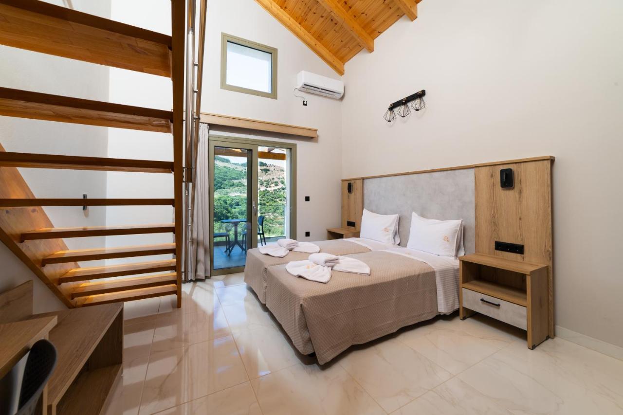 Vóvikes Sky View Suites Kefalonia מראה חיצוני תמונה