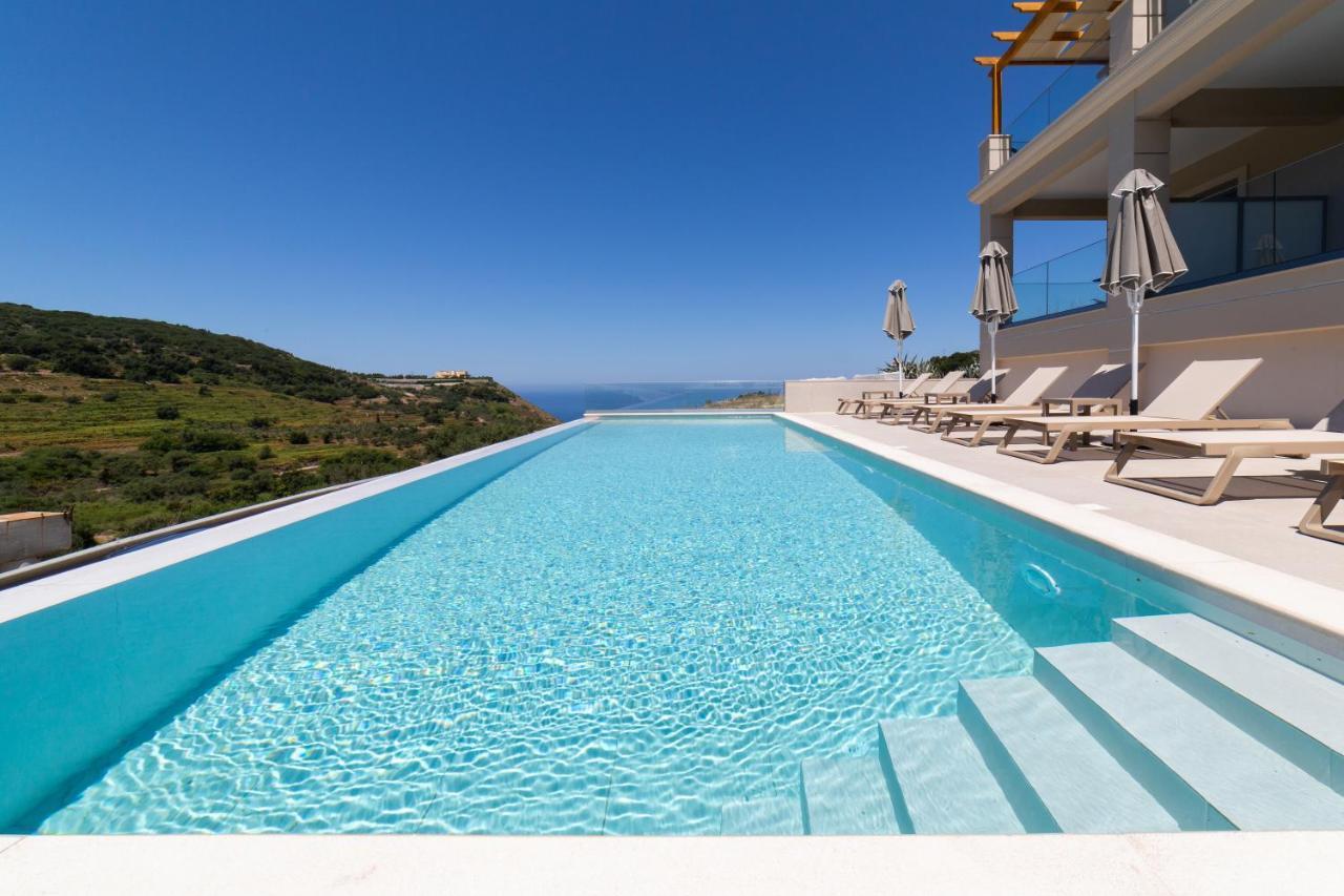 Vóvikes Sky View Suites Kefalonia מראה חיצוני תמונה